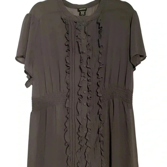 torrid Tops - Torrid Gray Pleated Flutter Sleeve Top